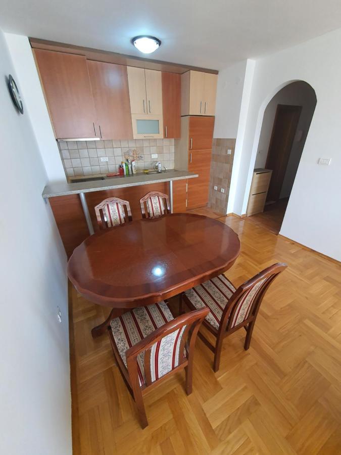 Oksana Apartment Podgorica Exterior foto