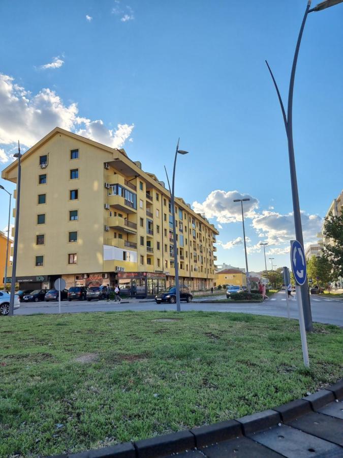 Oksana Apartment Podgorica Exterior foto